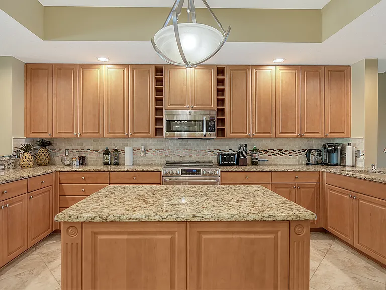 1308 Old Stickney Point Rd #W32 — Photo 7