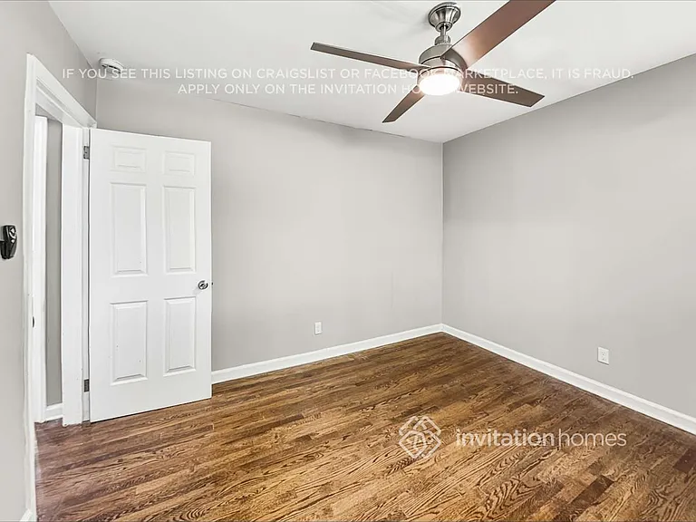 1095 Longshore Dr — Photo 10