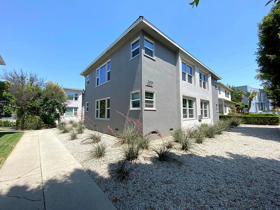 3809 Lockland Dr #2