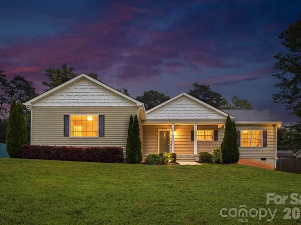 4888 Slanting Bridge Rd, Sherrills Ford, NC 28673