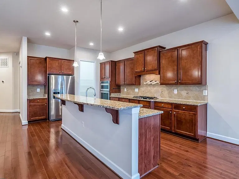 42329 Benfold Sq — Photo 3