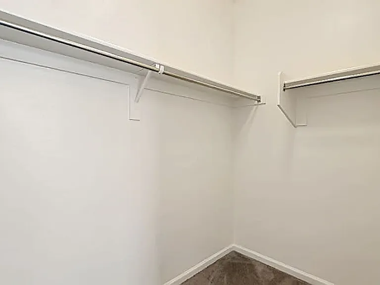 15733 W Polk St — Photo 21