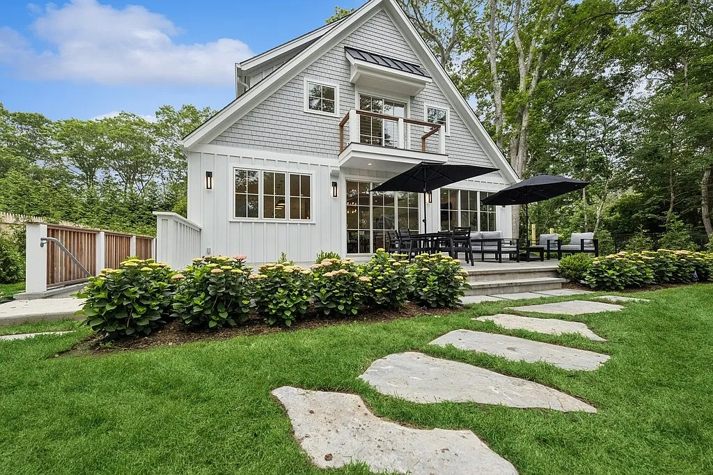 New Construction in Bay View Oaks — Photo 3