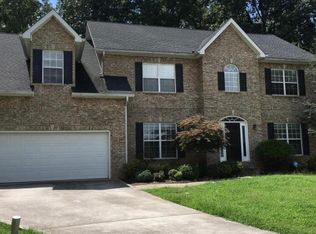 9729 Hawfinch Ln, Knoxville, TN 37922