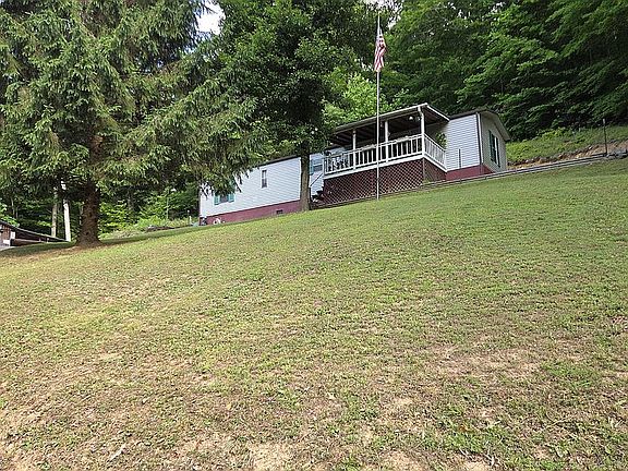 5th image of 221 Polemic Run Rd