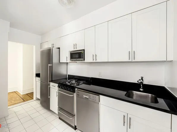 225 East 79th Street image 3 of 7