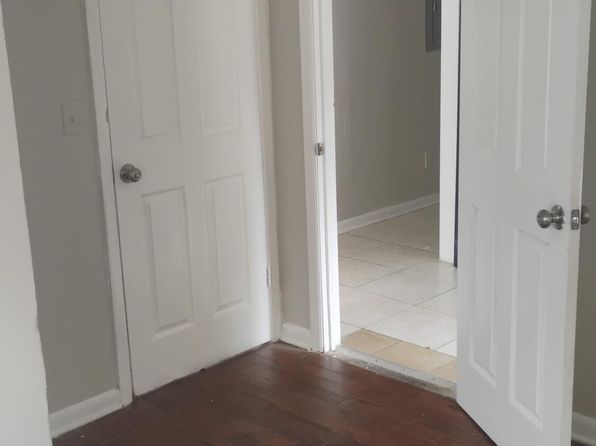 jacksonville-florida-154636371 picture