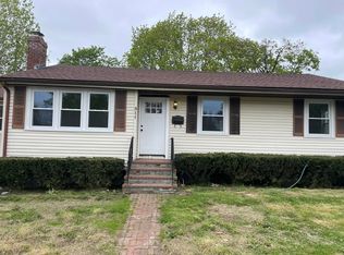 511 Pond St, Braintree, MA 02184