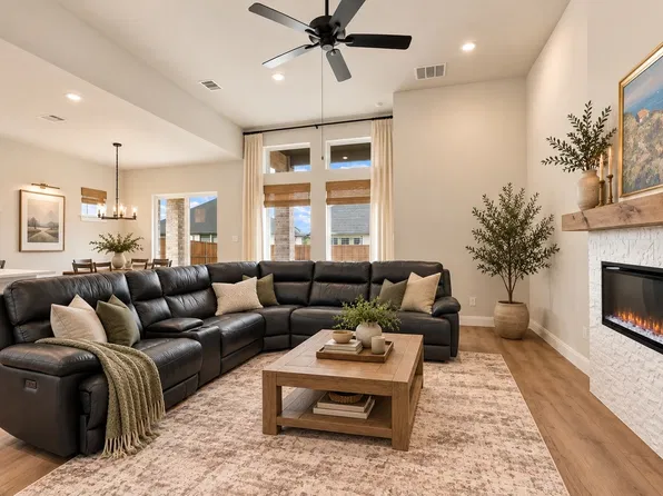16917 Leatherflower Blvd, Justin, TX 76247