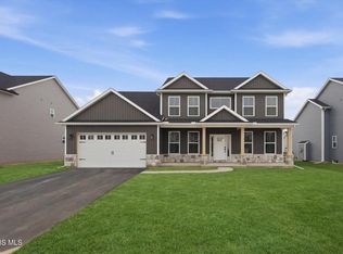 8801 Harlow Ct, Sylvania, OH 43560