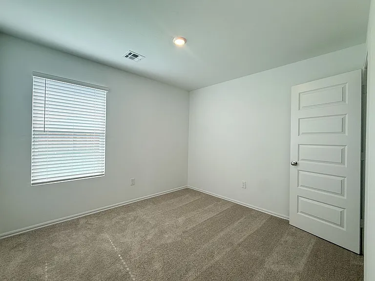 16208 Lovers Ln — Photo 24