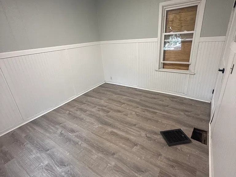 74 Starling St — Photo 1