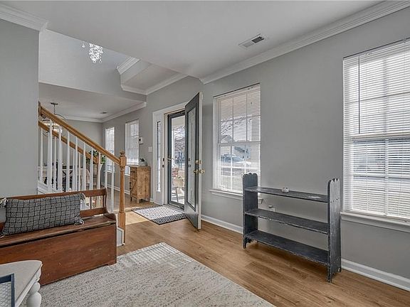 5th image of 131 Kennet Dr