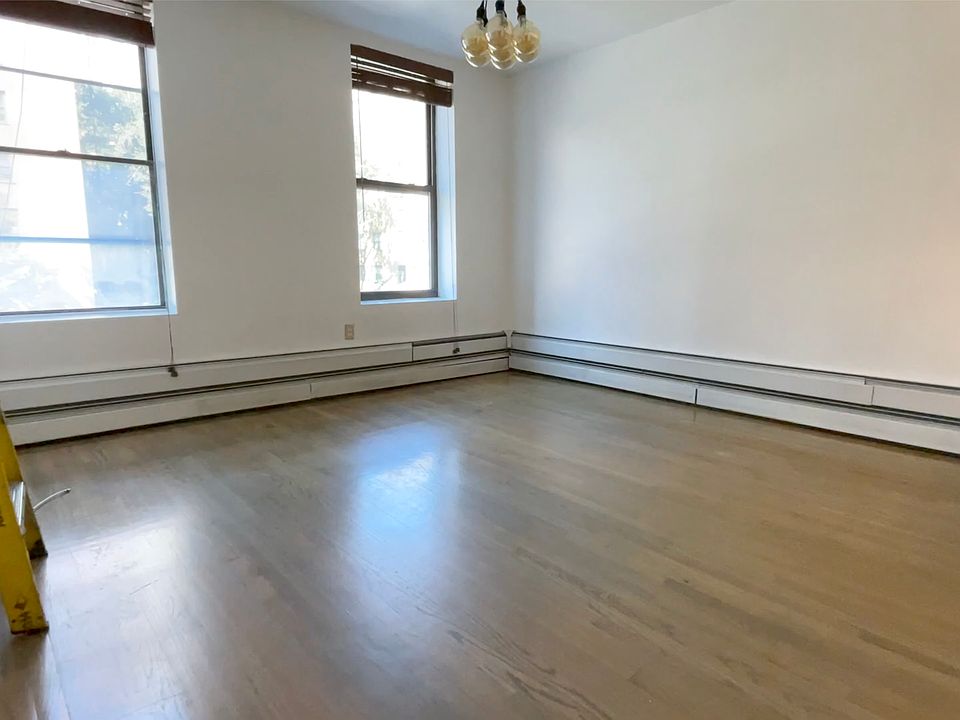 1st image of 130 9th Ave APT 2