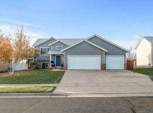 1204 4th St NW, New Prague, MN 56071