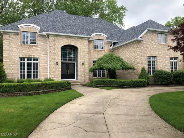 3088 Waterfall Way, Westlake, OH 44145