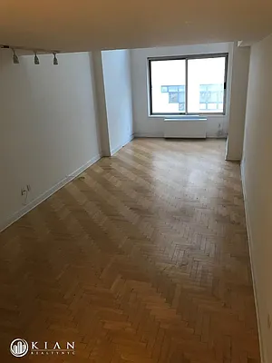 Rented by Kian Realty | media 2