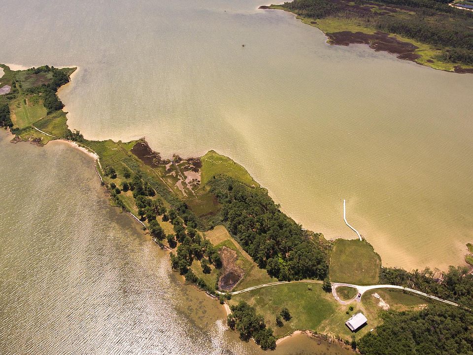 1st image of W/s Hong River