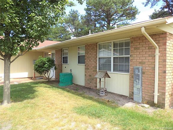 3rd image of 107A Buckingham Dr