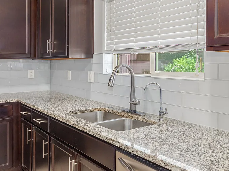 17186 W Lisbon Ln — Photo 9
