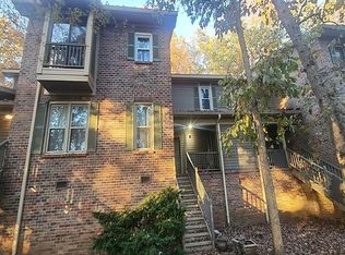 3014 Live Oak Ln SW, Huntsville, AL 35802