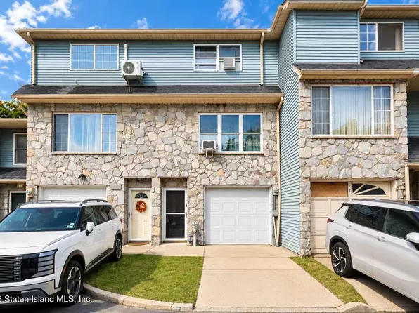 16 Temple Ct, Staten Island, NY 10314