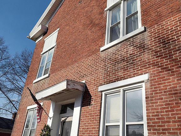 2nd image of 113 E 1st St
