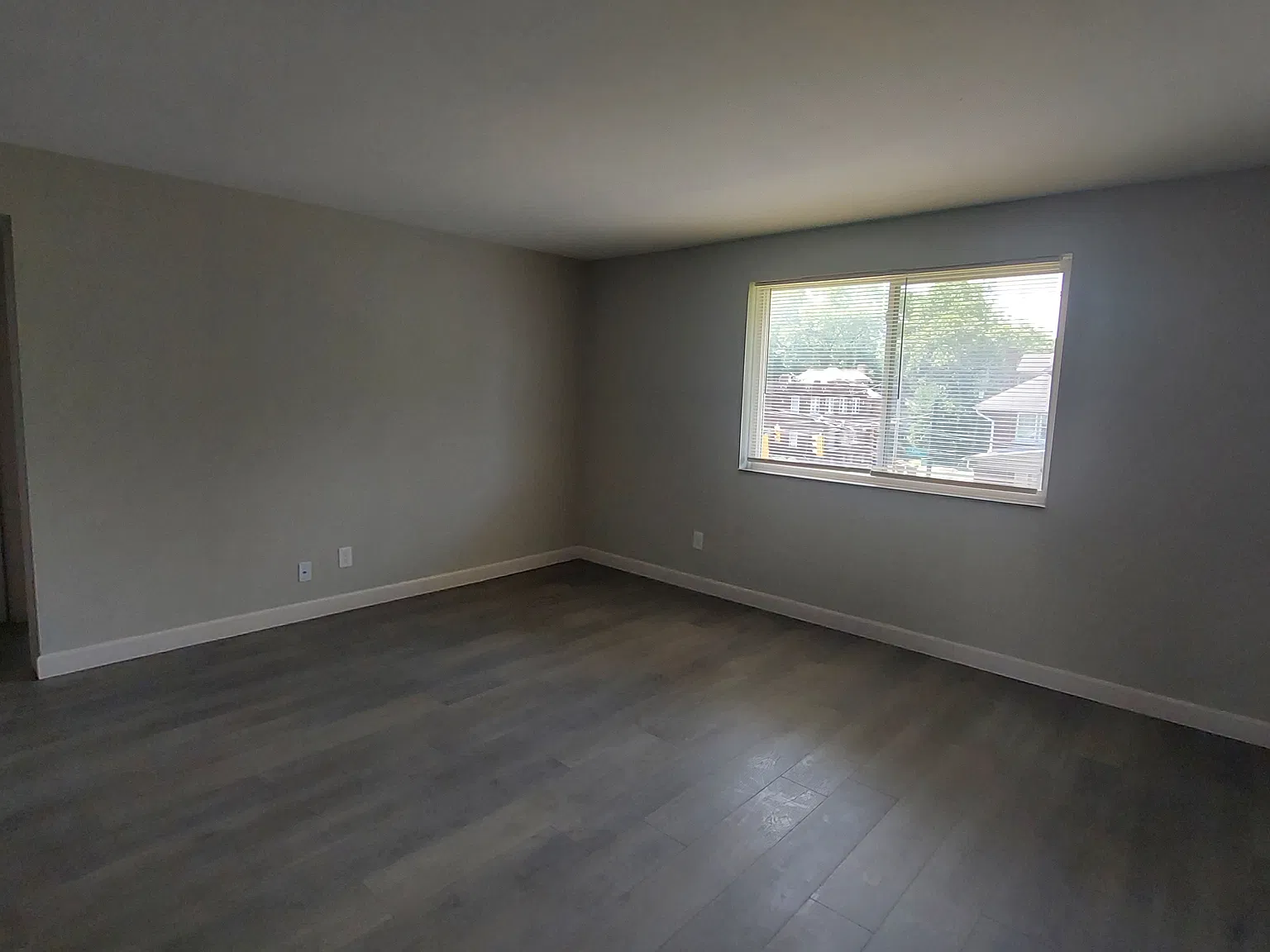 220 E. Lane Ave. — Photo 3