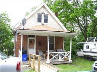 1440 4th Ave, Conway, PA 15027