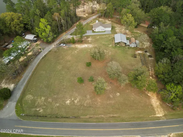 2562 Fairway Dr, Bonifay, FL 32425