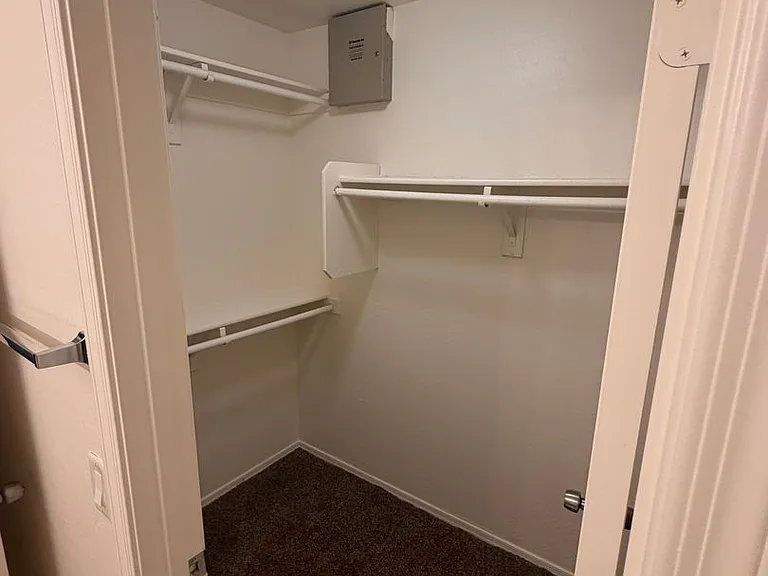 1225 W Darrel Rd — Photo 13