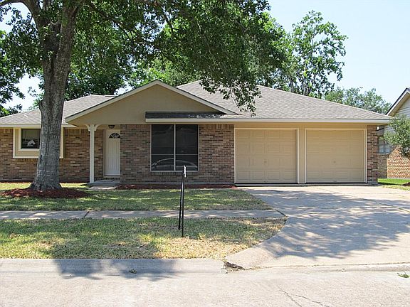 2nd image of 2712 Blueberry Ln