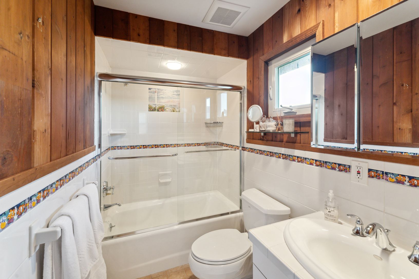 with full bath across the hall