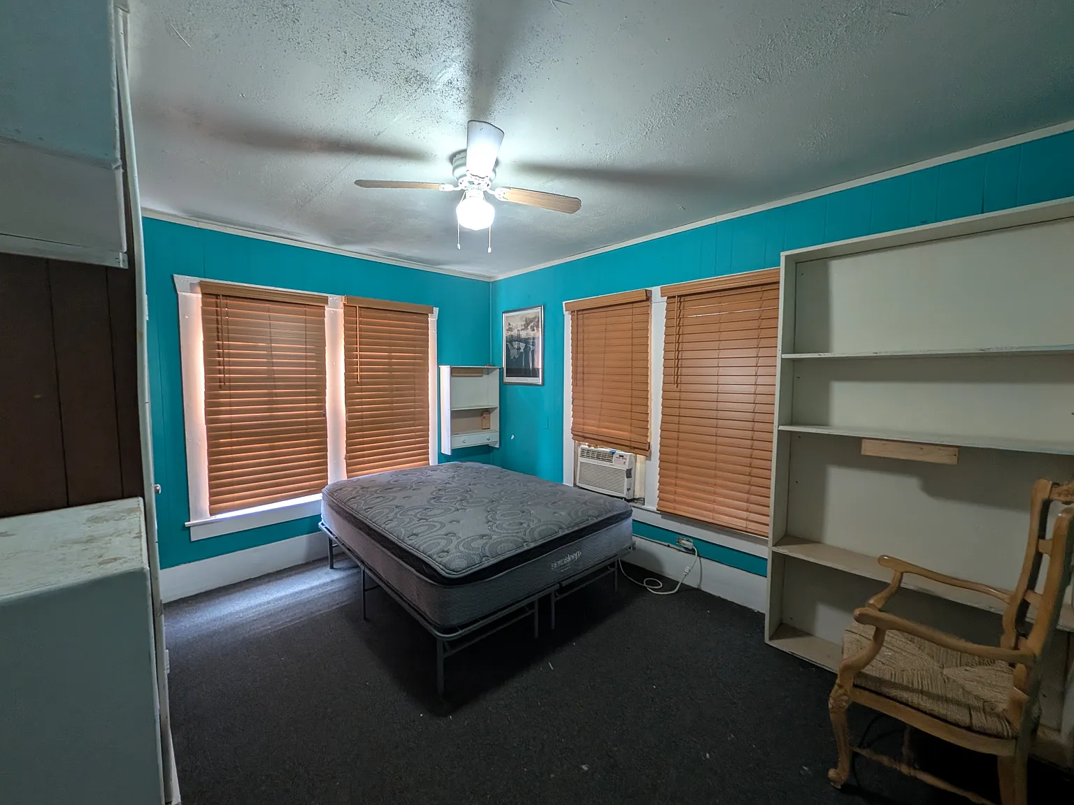 3 bed, 800 sqft, $1,700 — Photo 1