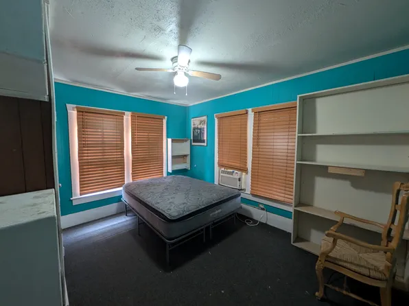 5724 Cornish St, Houston, TX 77007