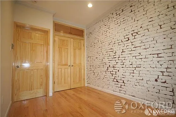 Rented by Oxford Property Group | media 25