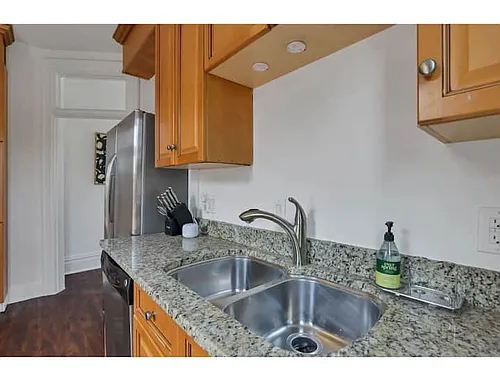 82 Price Ave Photo 1 82 Price Ave Photo 1