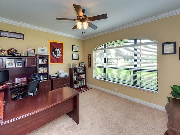 4th image of 2827 Colewood Ln