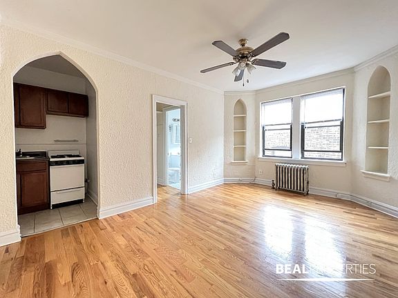 3rd image of 4829 N Damen Ave #4829404