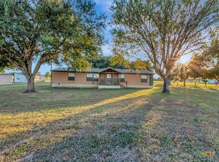 851 Haynes Rd, Victoria, TX 77904