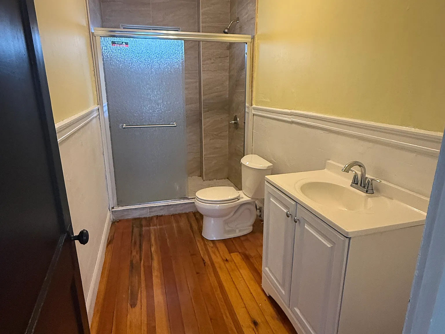 3 bed, $2,300 — Photo 3