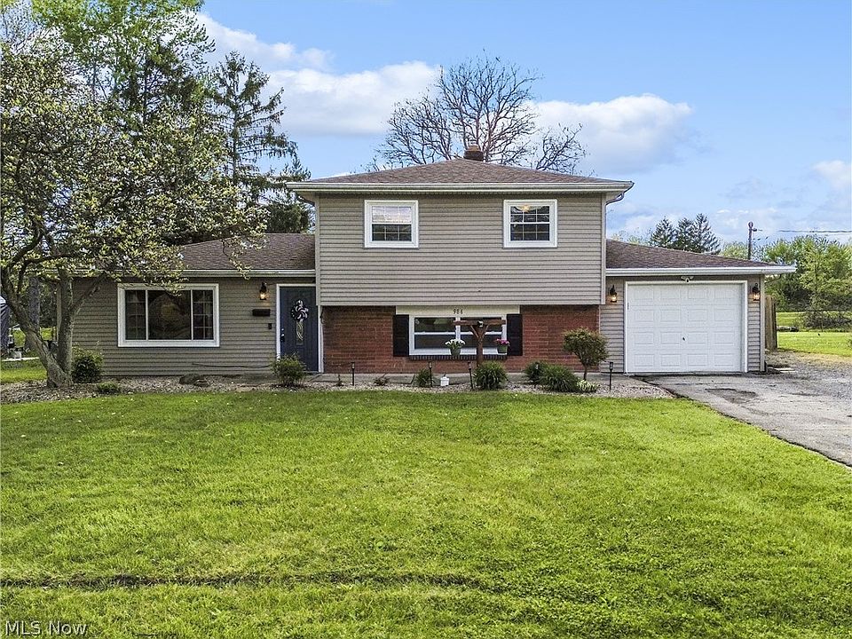 1st image of 986 Keefer Rd