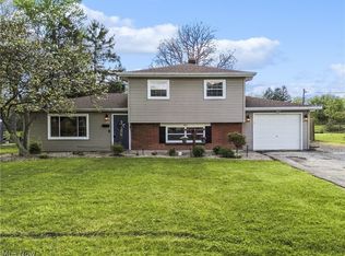 986 Keefer Rd, Girard, OH 44420