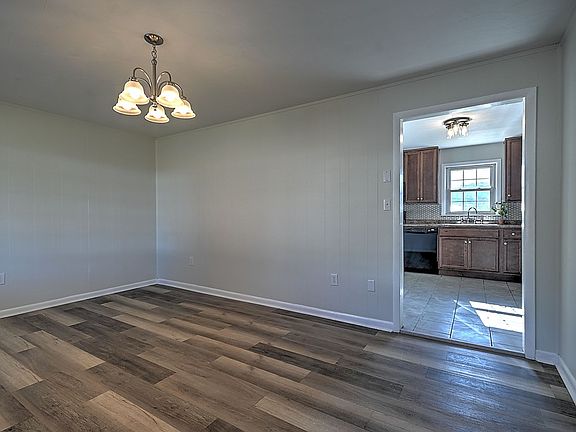 4th image of 29254 Lanier Dr