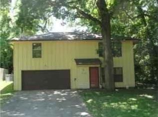 11227 Evans St, Sugar Creek, MO 64054