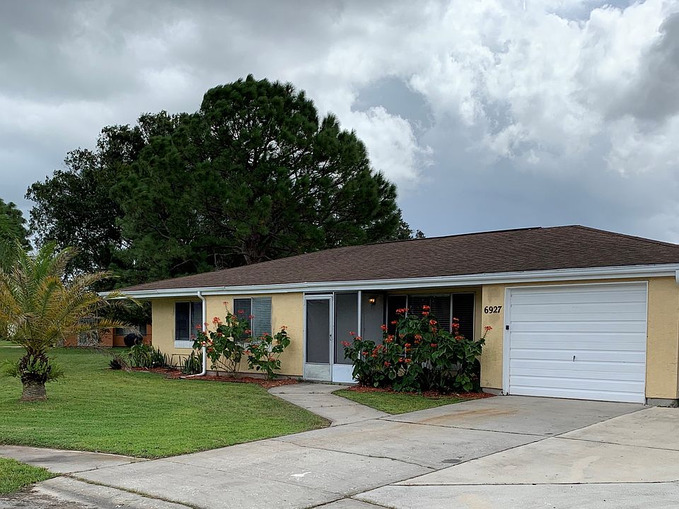 1st image of 6927 Roslyn Ct