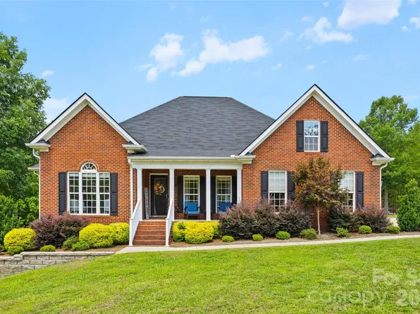 4215 Bonanza Trl, Lancaster, SC 29720