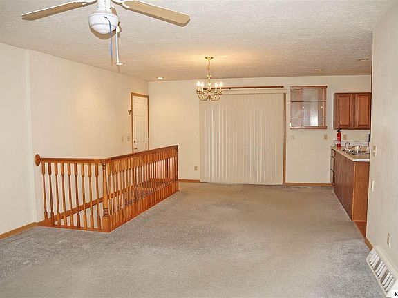 3rd image of 3126 Apple Valley Dr