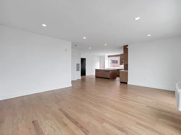 8404 4th Avenue image 14 of 24