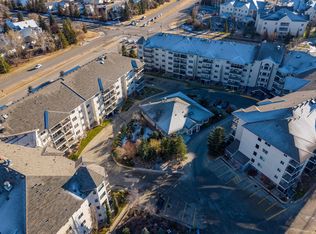 Sienna Point, Edmonton, AB T6L 7E7